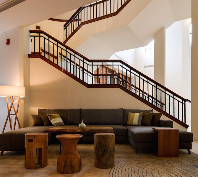 lobby_article